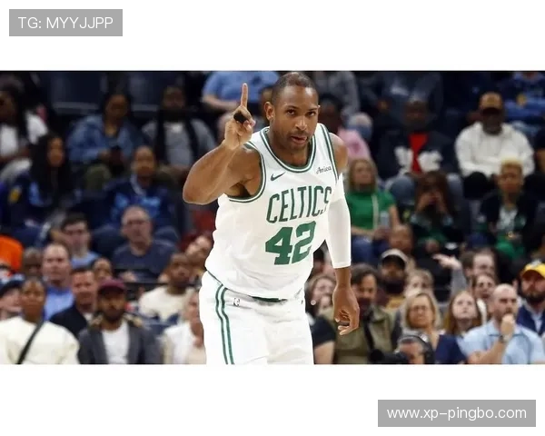 艾尔·霍福德挡拆掩护创造空间提升球队攻防转换效率